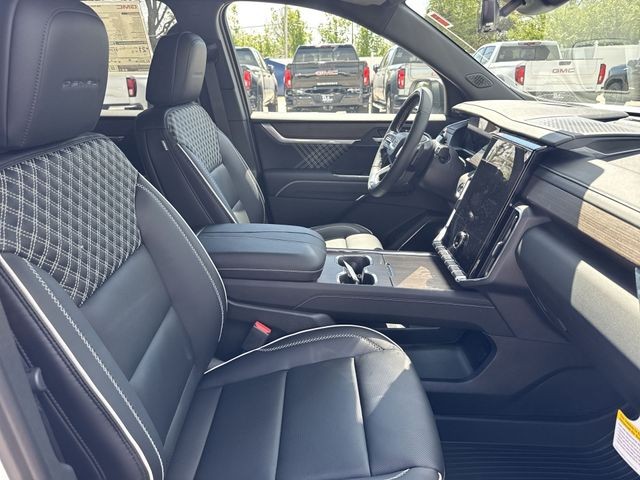 2026 GMC Acadia Denali - Photo 25