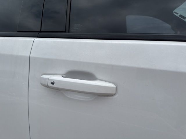 GMC Sierra 1500 Vehicle Full-screen Gallery Image 07