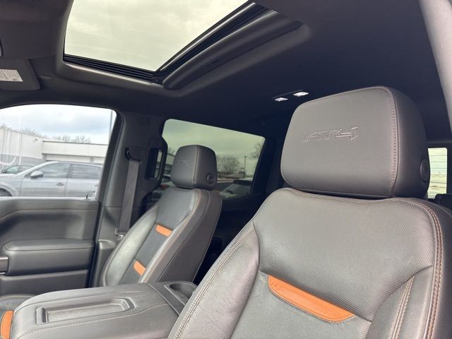 GMC Sierra 1500 Vehicle Full-screen Gallery Image 19