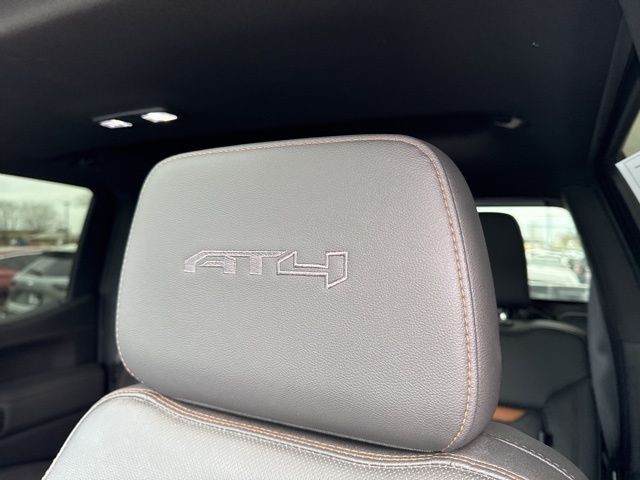 GMC Sierra 1500 Vehicle Full-screen Gallery Image 20