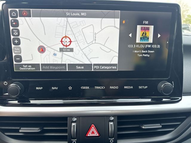 Kia Forte Vehicle Full-screen Gallery Image 18