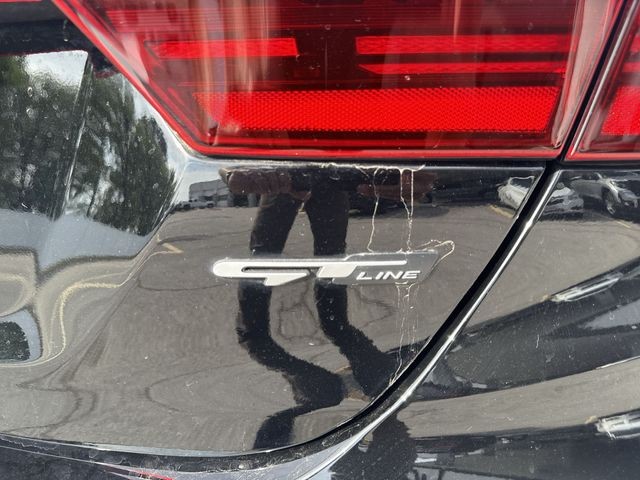 Kia Forte Vehicle Full-screen Gallery Image 35