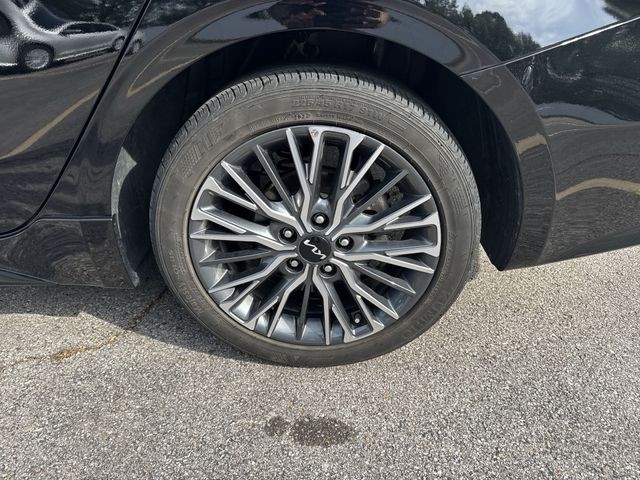 Kia Forte Vehicle Full-screen Gallery Image 36