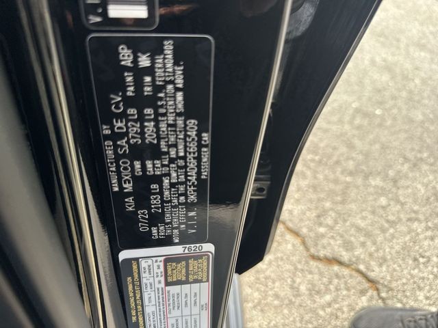 Kia Forte Vehicle Full-screen Gallery Image 37