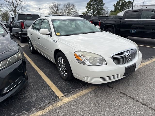 Buick Lucerne Vehicle Full-screen Gallery Image 07