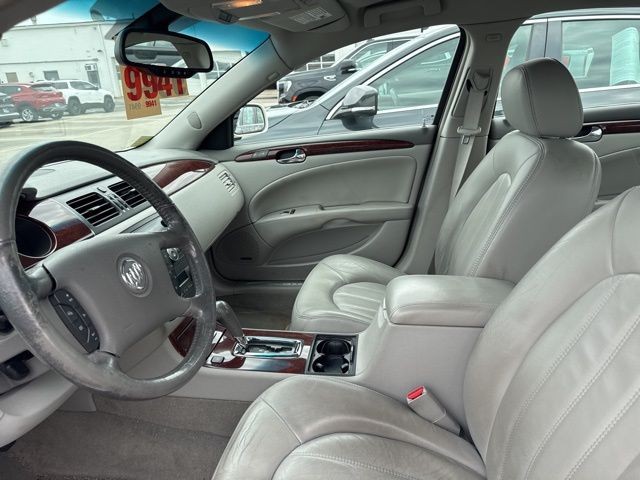 Buick Lucerne Vehicle Full-screen Gallery Image 20