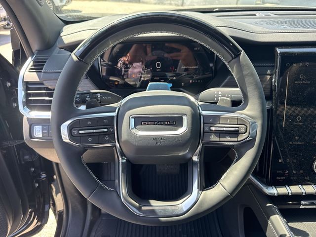 GMC Acadia Vehicle Full-screen Gallery Image 14