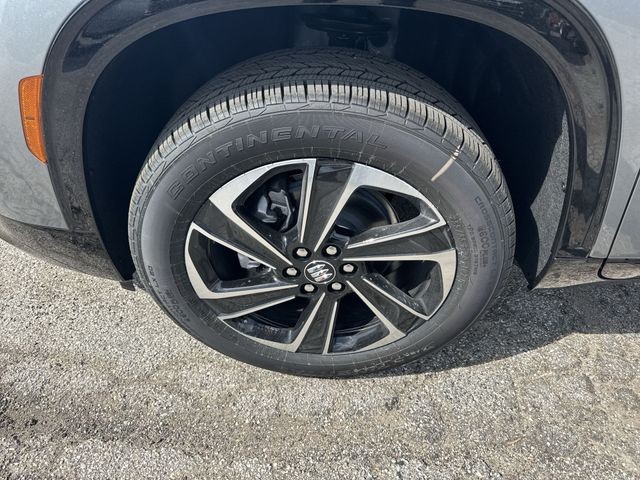 Buick Enclave Vehicle Full-screen Gallery Image 10