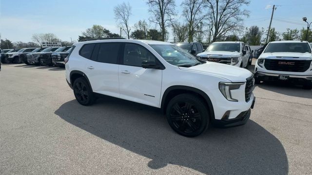 GMC Acadia Vehicle Full-screen Gallery Image 02