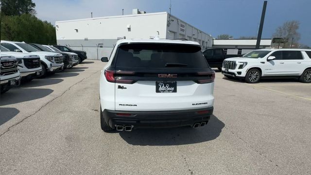 GMC Acadia Vehicle Full-screen Gallery Image 07