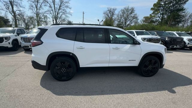 GMC Acadia Vehicle Full-screen Gallery Image 09