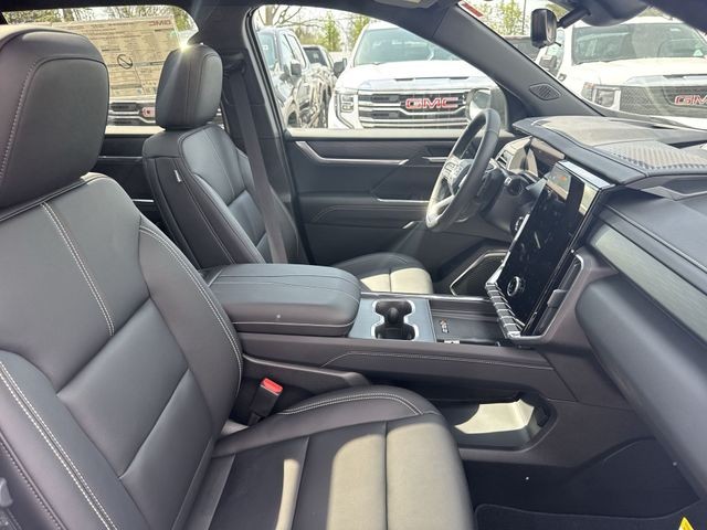 GMC Acadia Vehicle Full-screen Gallery Image 26