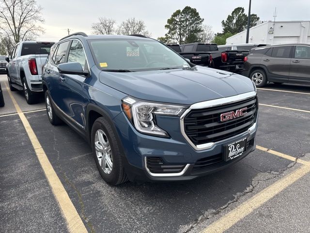 GMC Terrain Vehicle Full-screen Gallery Image 07