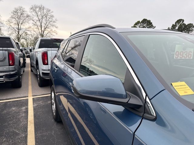 GMC Terrain Vehicle Full-screen Gallery Image 10