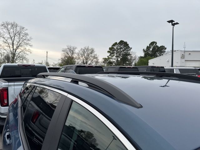 GMC Terrain Vehicle Full-screen Gallery Image 13