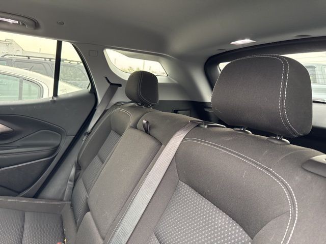 GMC Terrain Vehicle Full-screen Gallery Image 17