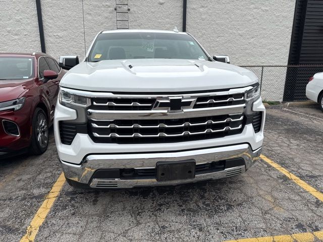 Chevrolet Silverado 1500 Vehicle Full-screen Gallery Image 06