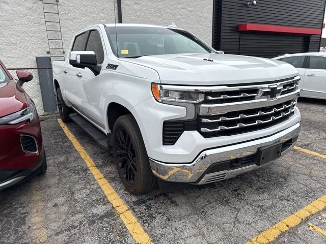 Chevrolet Silverado 1500 Vehicle Full-screen Gallery Image 09