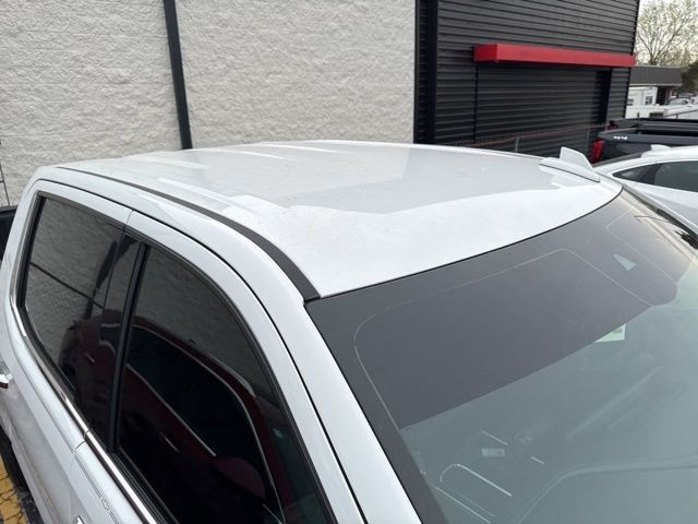 Chevrolet Silverado 1500 Vehicle Full-screen Gallery Image 15