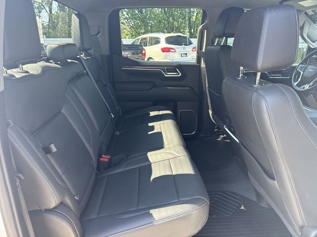 Chevrolet Silverado 1500 Vehicle Full-screen Gallery Image 30