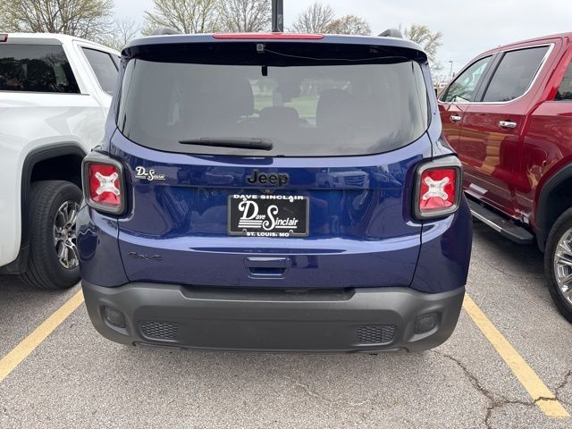 Jeep Renegade Vehicle Full-screen Gallery Image 05