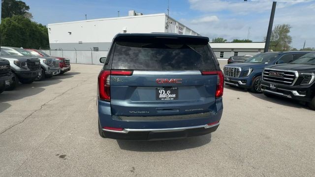 GMC Yukon XL Vehicle Full-screen Gallery Image 07