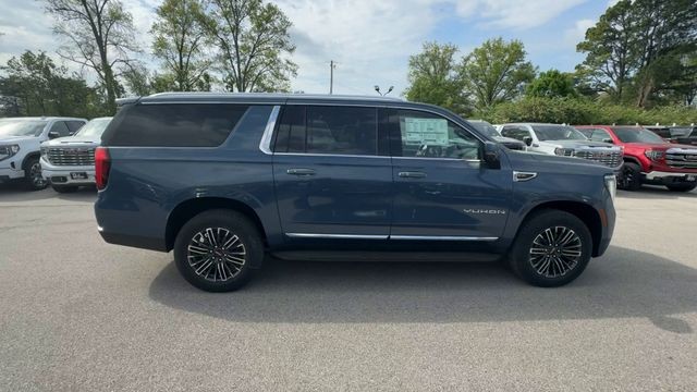 GMC Yukon XL Vehicle Full-screen Gallery Image 09