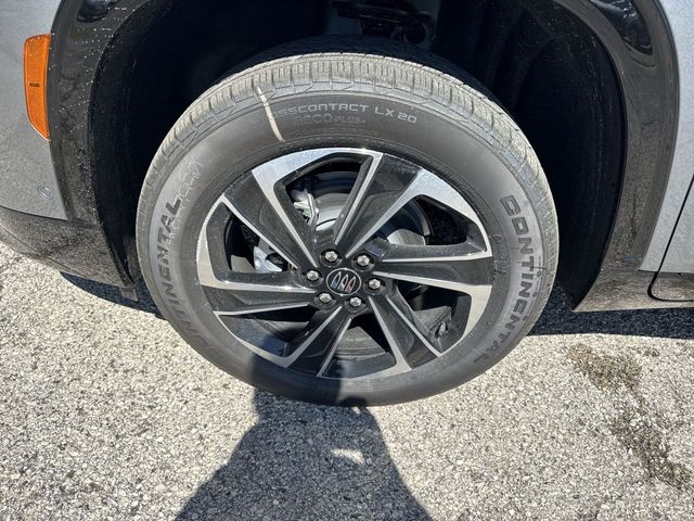 Buick Enclave Vehicle Full-screen Gallery Image 10