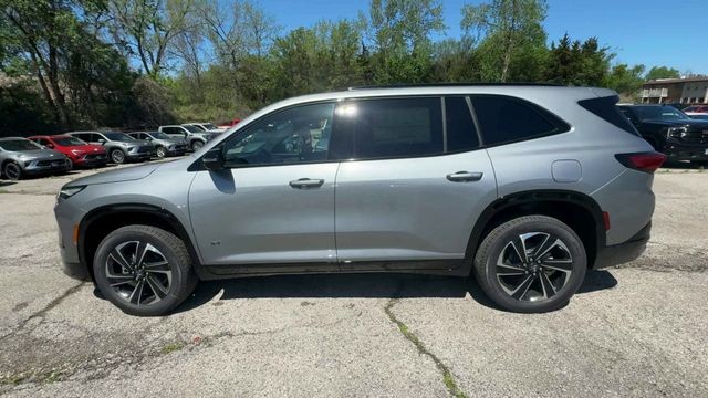 Buick Enclave Vehicle Full-screen Gallery Image 05