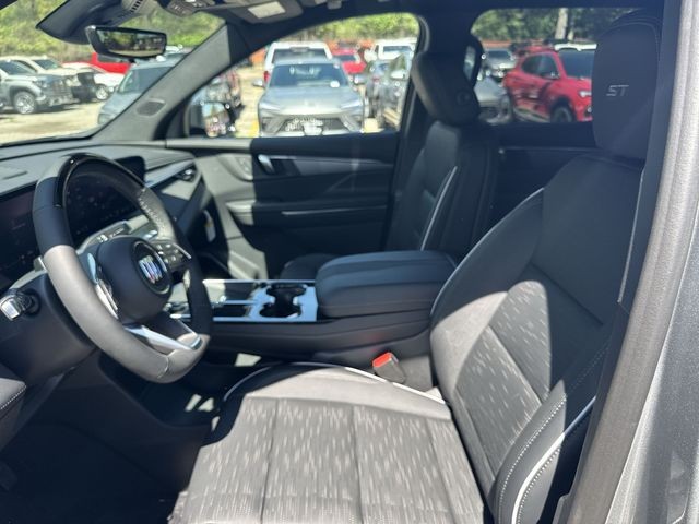 Buick Enclave Vehicle Full-screen Gallery Image 11