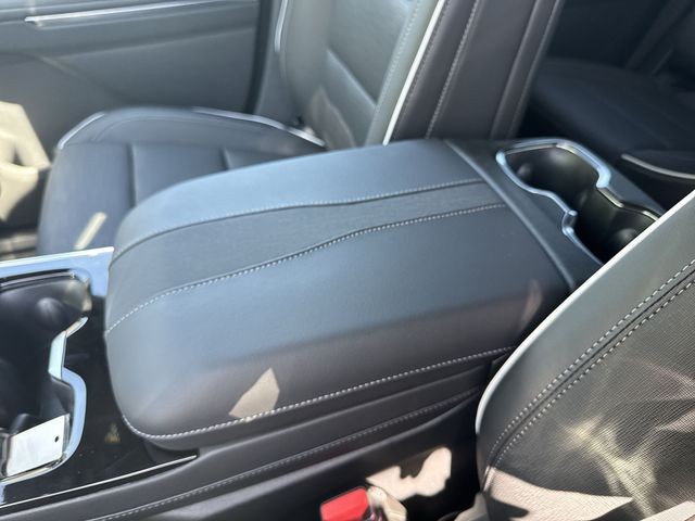 Buick Enclave Vehicle Full-screen Gallery Image 21