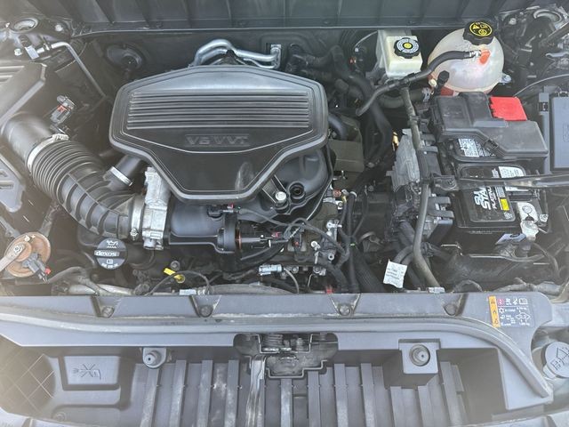 GMC Acadia Vehicle Full-screen Gallery Image 35