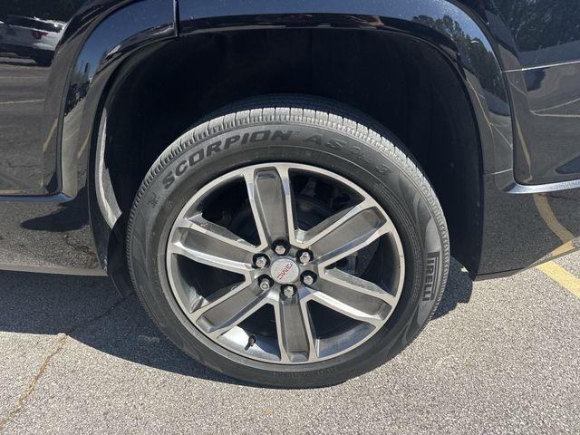 GMC Acadia Vehicle Full-screen Gallery Image 38