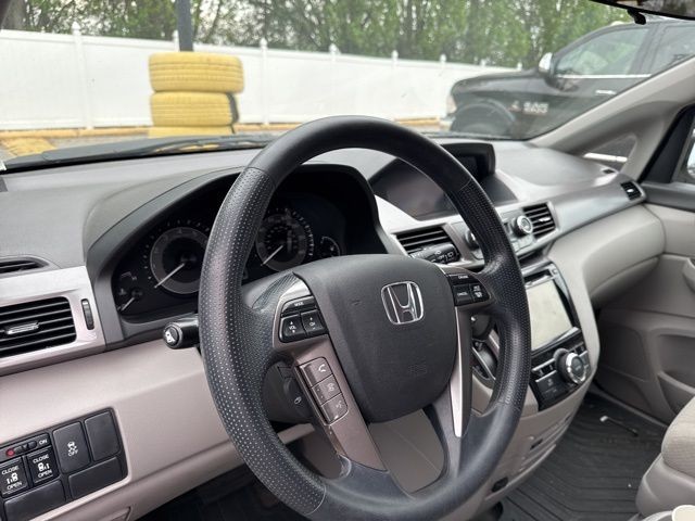 Honda Odyssey Vehicle Full-screen Gallery Image 13