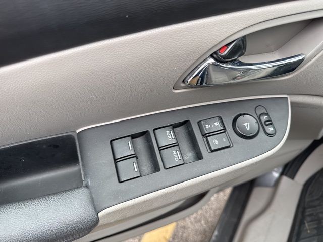 Honda Odyssey Vehicle Full-screen Gallery Image 17