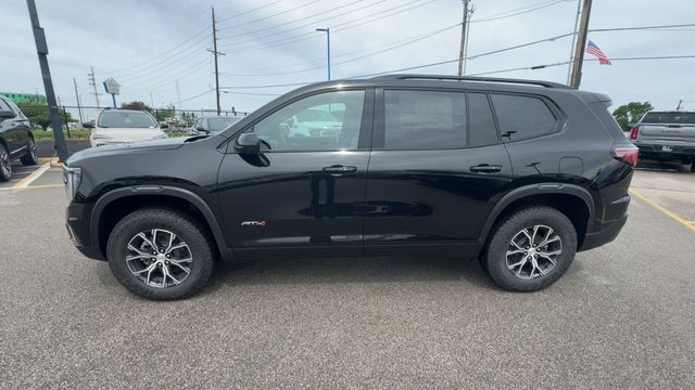 GMC Acadia Vehicle Full-screen Gallery Image 05