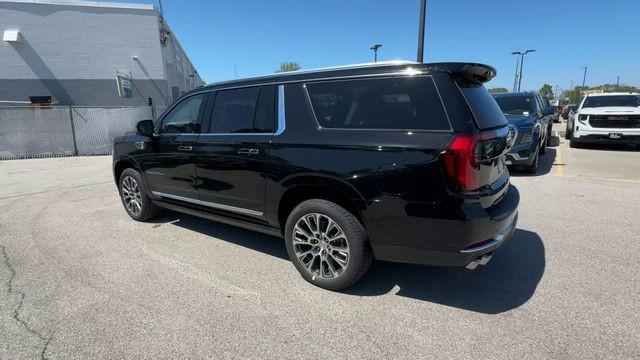 GMC Yukon XL Vehicle Full-screen Gallery Image 06