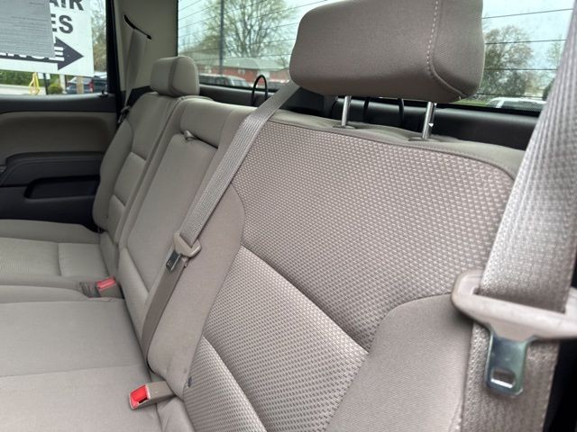 GMC Sierra 1500 Vehicle Full-screen Gallery Image 22