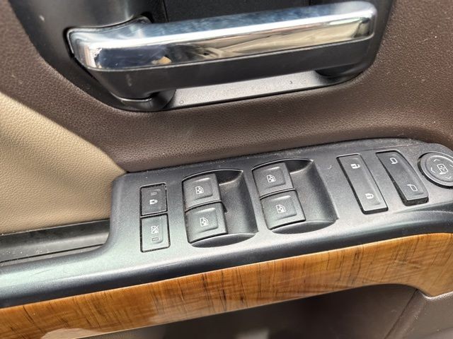 GMC Sierra 1500 Vehicle Full-screen Gallery Image 27