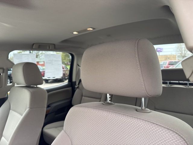 GMC Sierra 1500 Vehicle Full-screen Gallery Image 28