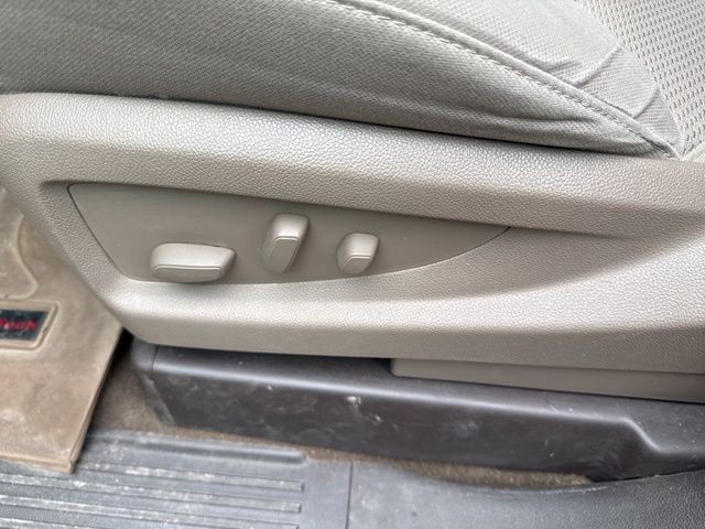 GMC Sierra 1500 Vehicle Full-screen Gallery Image 29