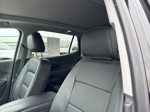 GMC Terrain Vehicle Full-screen Gallery Image 24