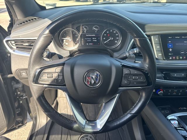 Buick Enclave Vehicle Full-screen Gallery Image 11