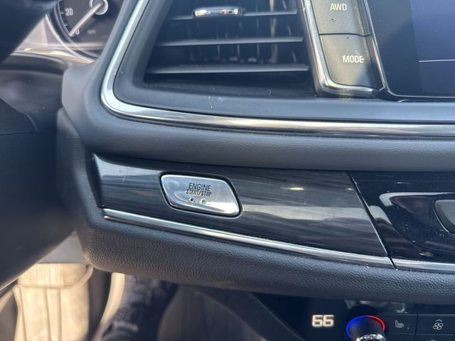 Buick Enclave Vehicle Full-screen Gallery Image 16