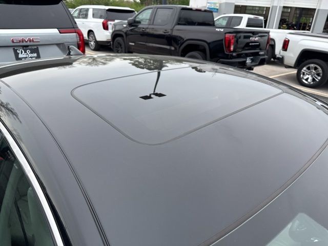 Honda Accord Sedan Vehicle Full-screen Gallery Image 13