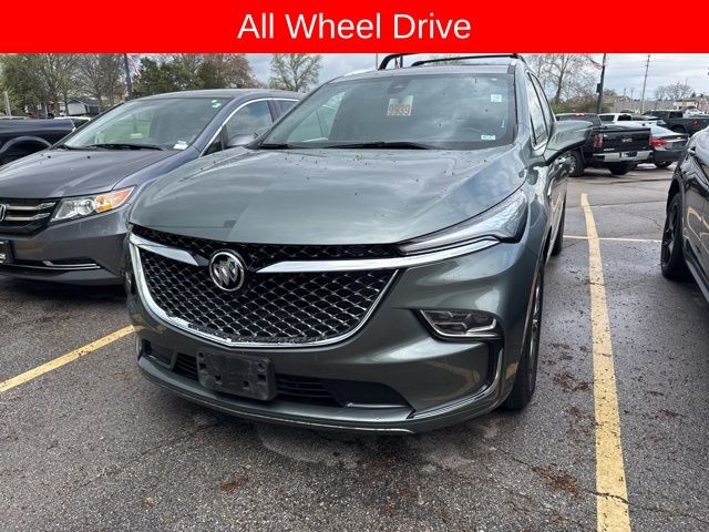 Buick Enclave Vehicle Full-screen Gallery Image 02