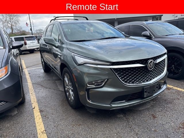 Buick Enclave Vehicle Full-screen Gallery Image 06