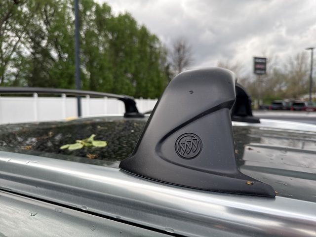 Buick Enclave Vehicle Full-screen Gallery Image 19