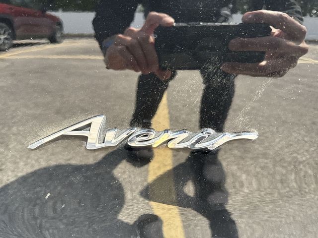 Buick Enclave Vehicle Full-screen Gallery Image 31