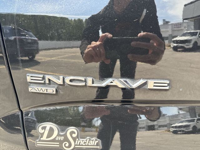 Buick Enclave Vehicle Full-screen Gallery Image 32